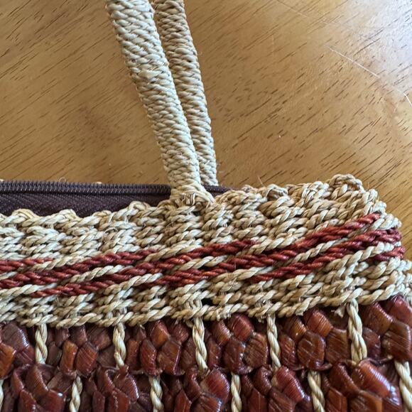 Vintage Boho Woven Wicker Handbag Purse Rust and Tan Grandma Core 8x10x3 Inch - Picture 9 of 12